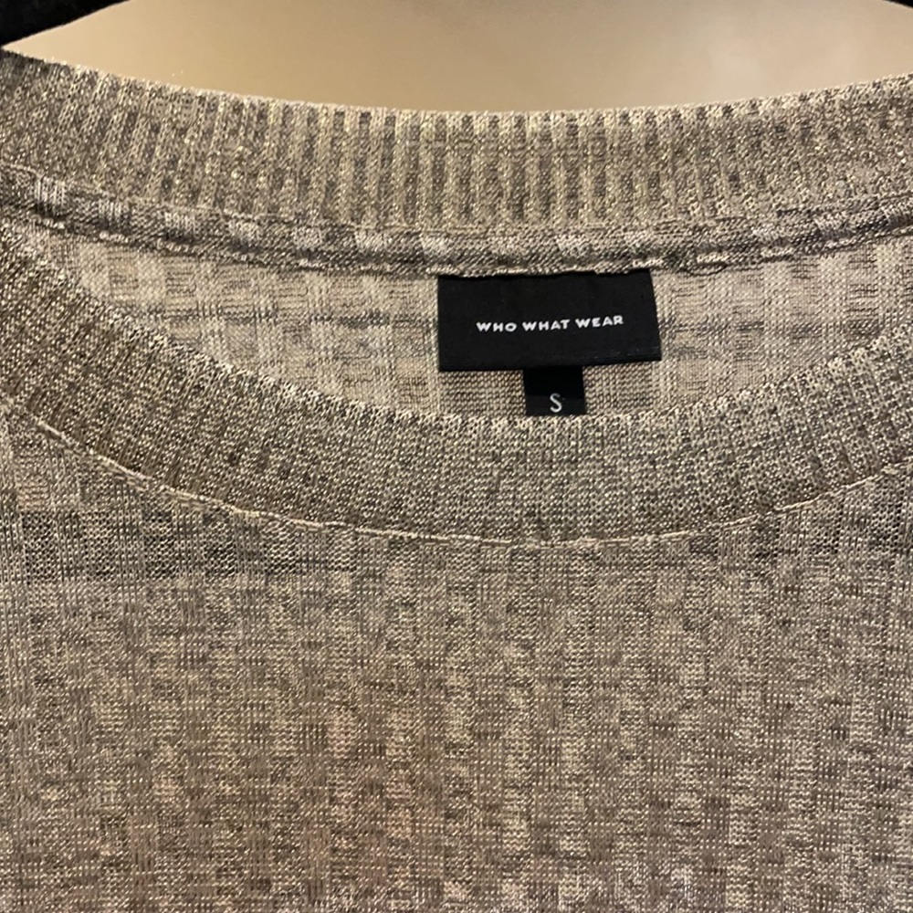 Shiny Gold Sweater - Picture 3 of 3
